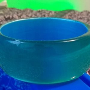 Vintage Acrylic Turquoise Blue Bangle